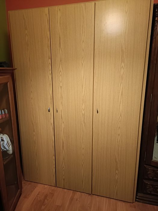 Roupeiro usado. 2mx1.40m