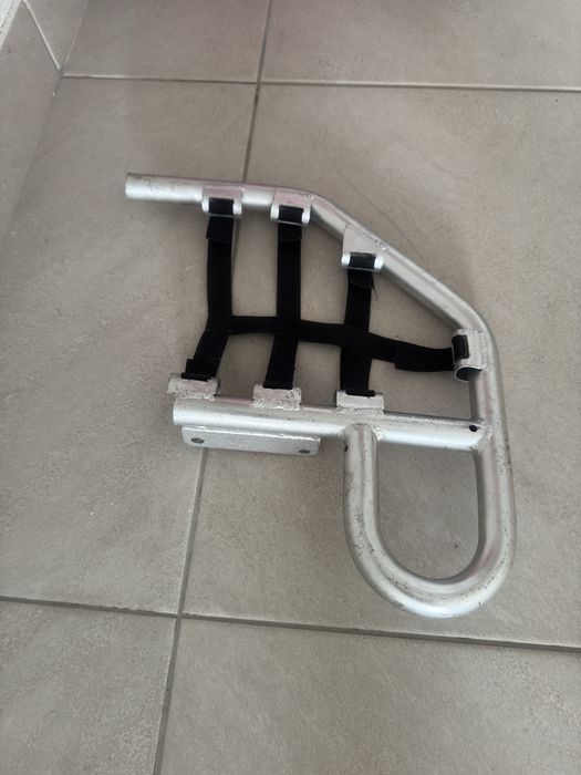 Vendo nefbar direito de mota