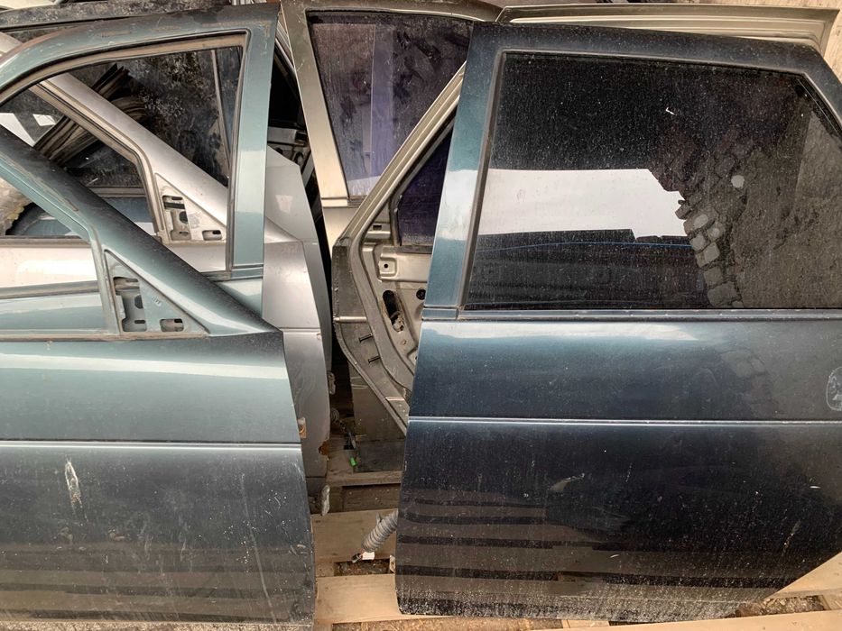 Продам двери на Ваз 2110Приору 2170