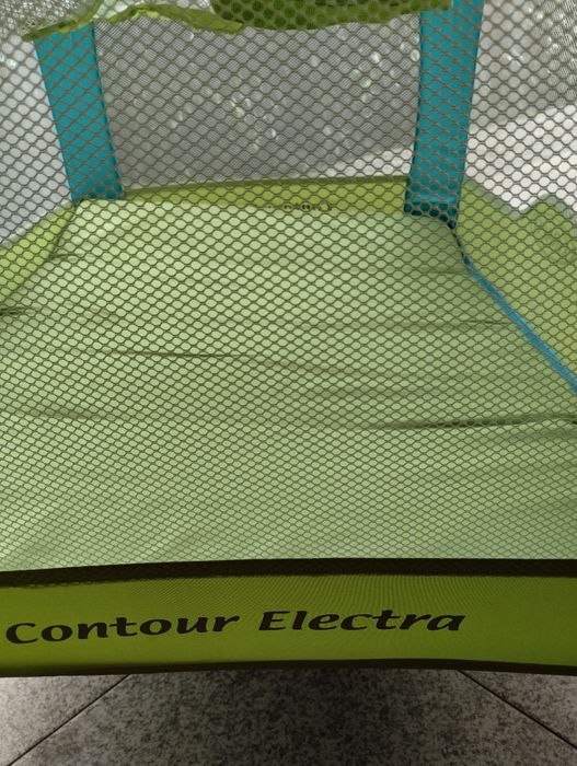 Parque dobrável com assessórios