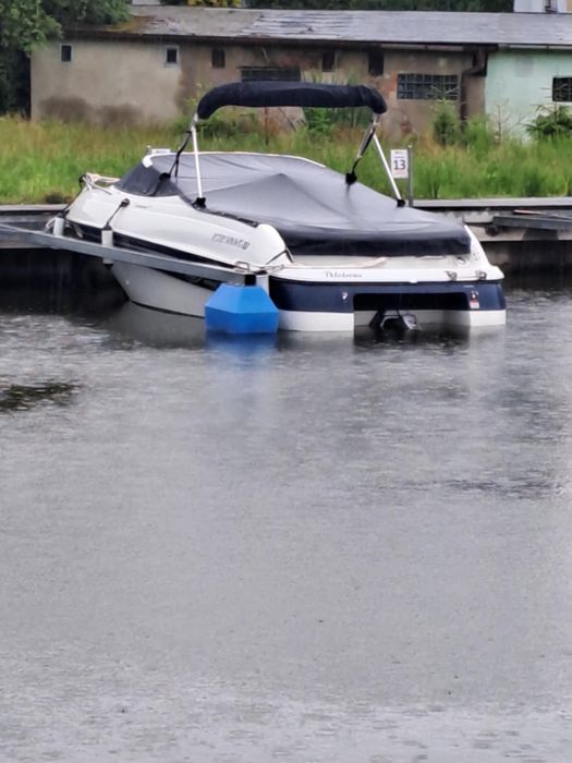 Łódź Motorowa Four winns Sundowner205