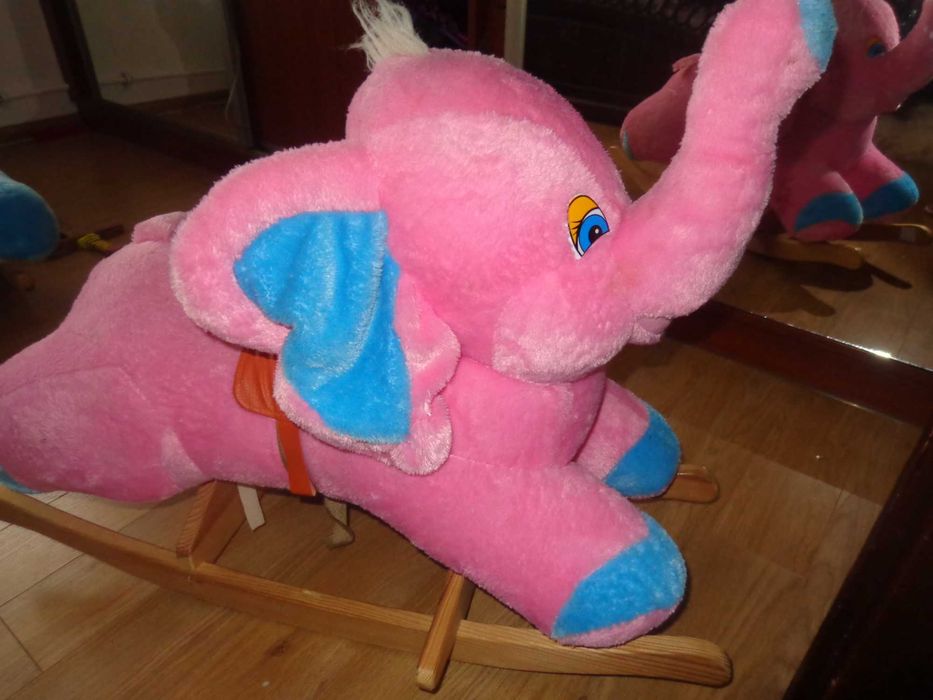 słoń bujany pluszowy