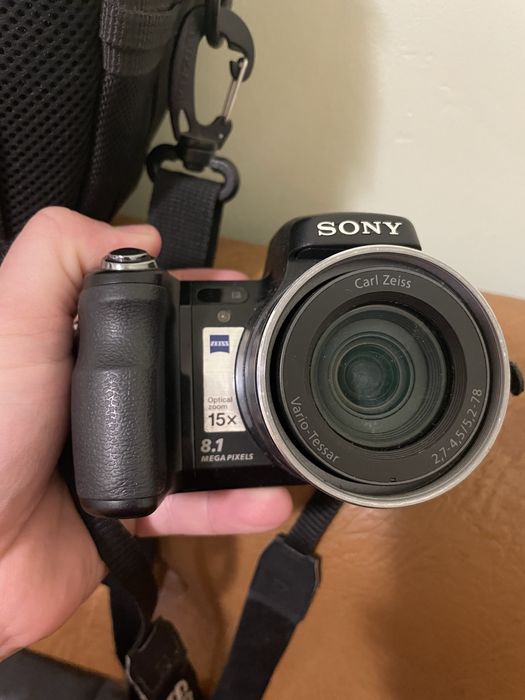 Продам фотопарат Sony DSC-H9