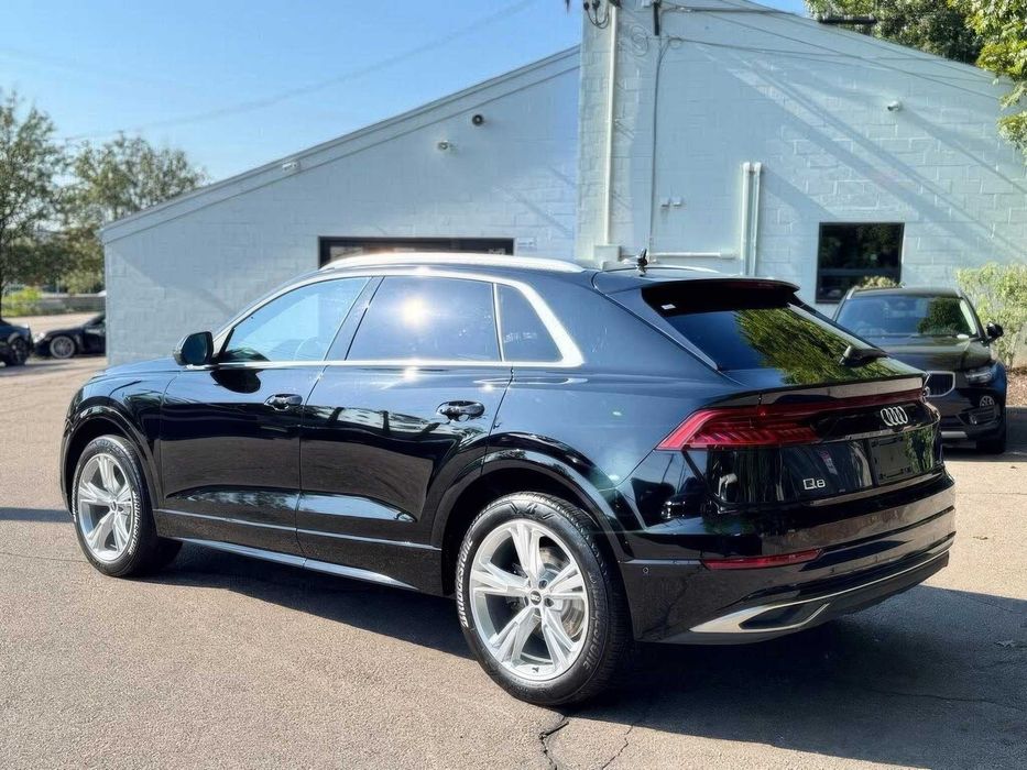 Audi Q8 quattro Premium Plus      2021