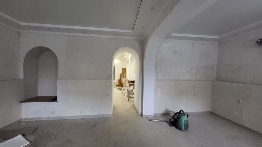 Продам комерційну нерухомість