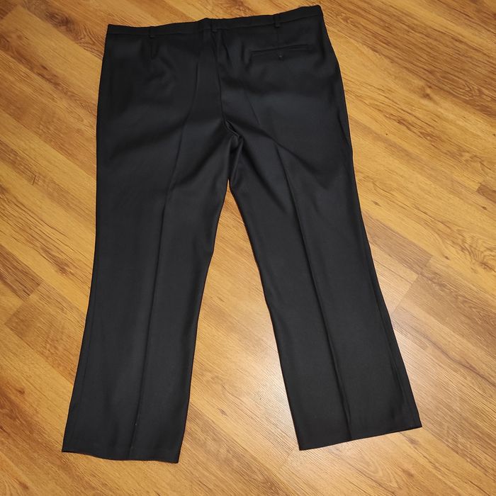Spodnie garniturowe, nowe, pas 124