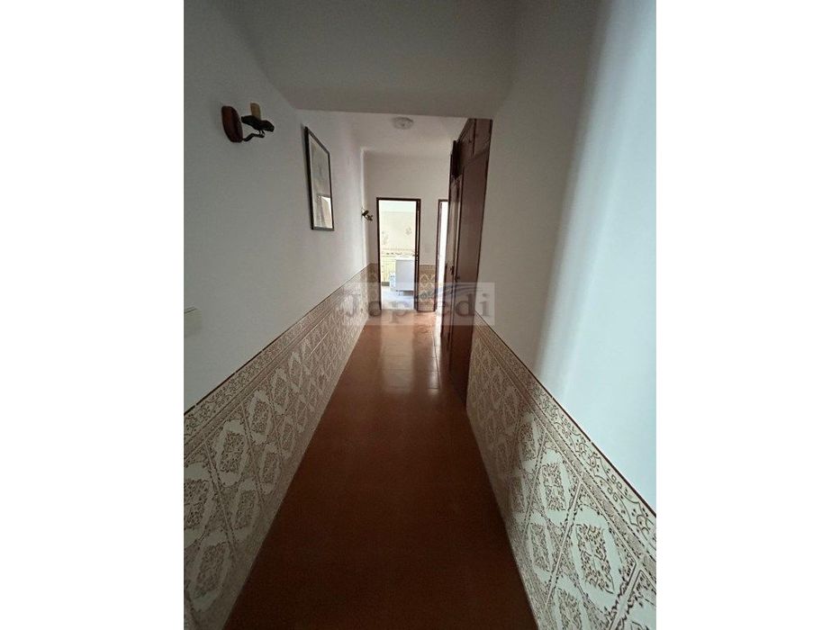 Apartamento T3 resultado da união de 2 apartamento