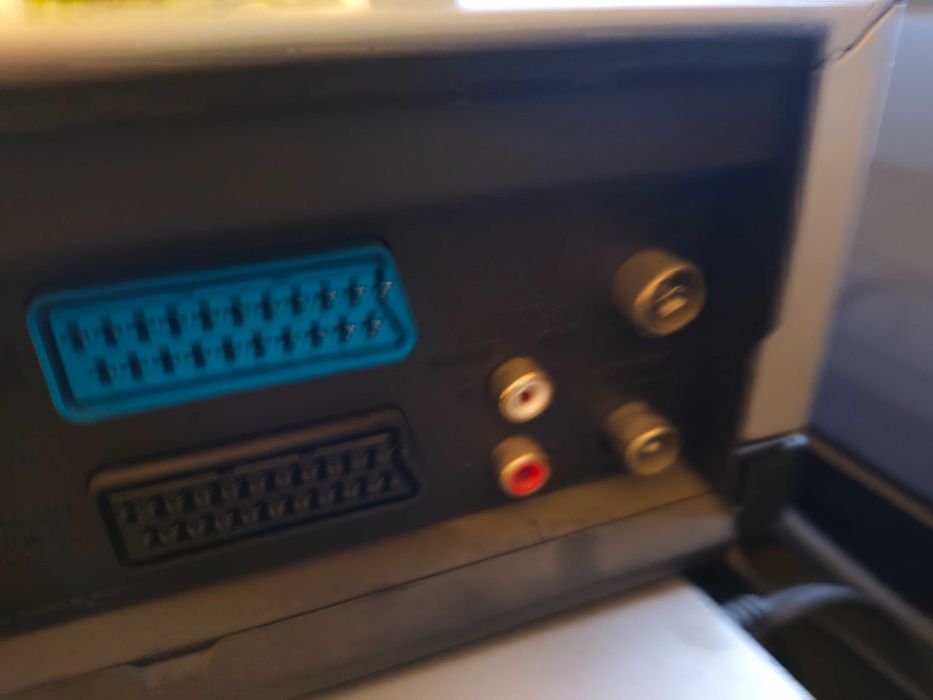 Magnetowid JVC HR-J599EU