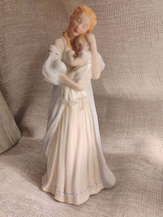 Porcelanowa kolekcjonerska  figura Franklin Mint