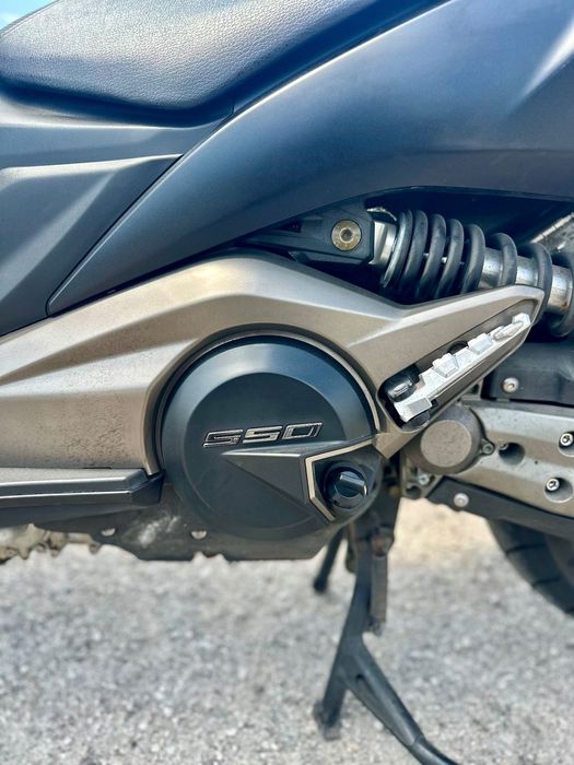 Kymco AK