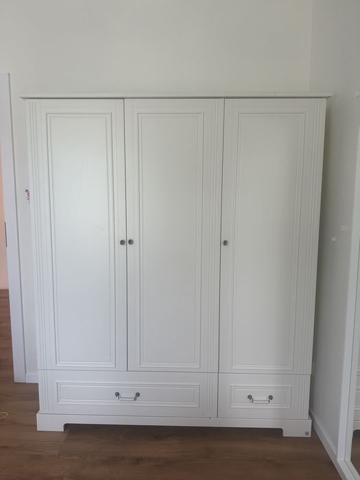 Meble Bellamy szafa + regal