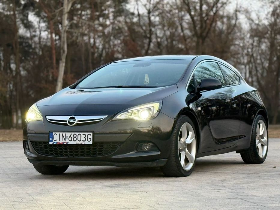 Opel Astra Opel Astra J GTC 1.4 Turbo 140 KM