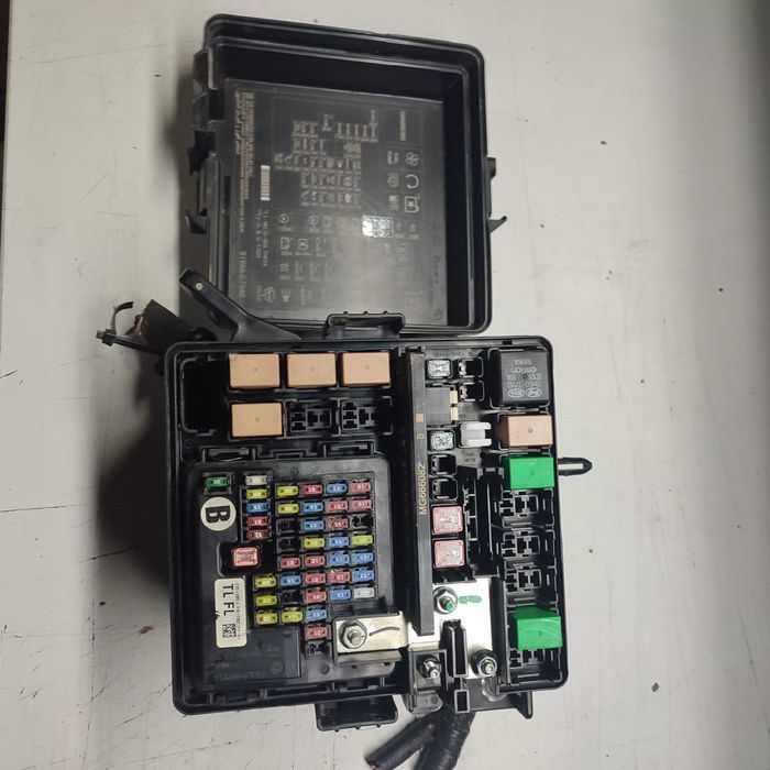 Hyundai Tucson III lift skrzynka bezpieczników