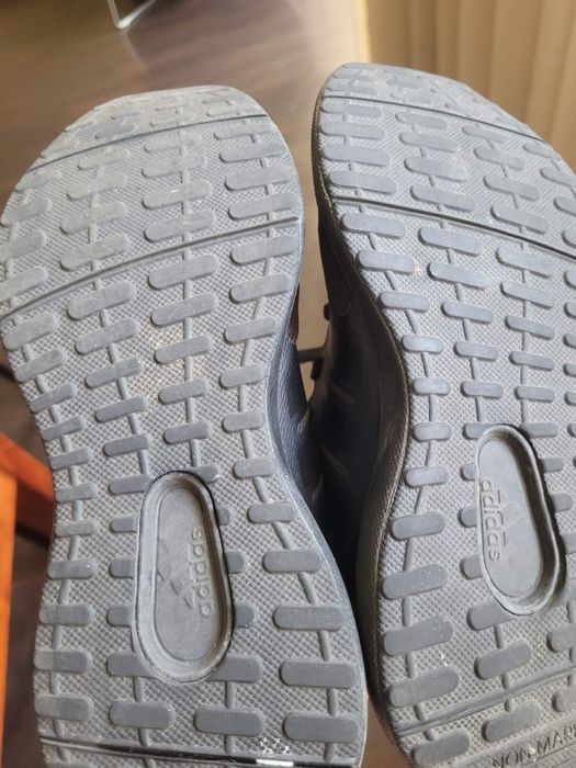 Дитячі кросівки Adidas; 21,5 см, 35р