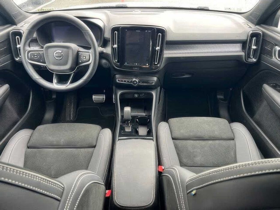 Volvo Xc40      2022