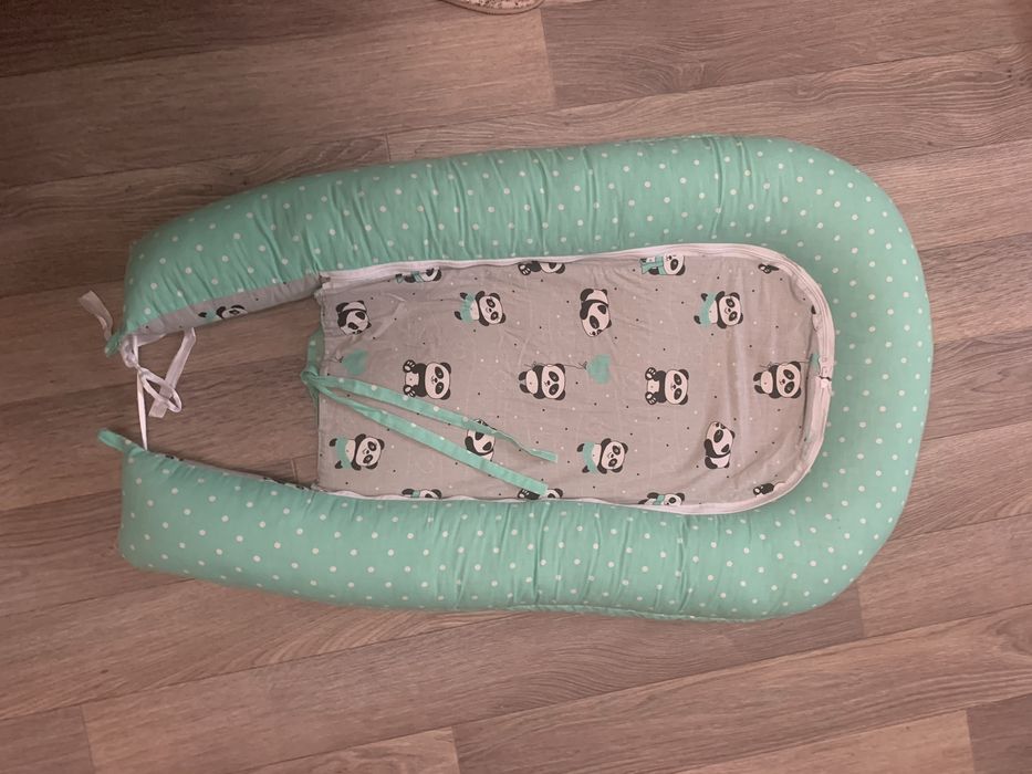 Кокон-гніздечко для немовляти