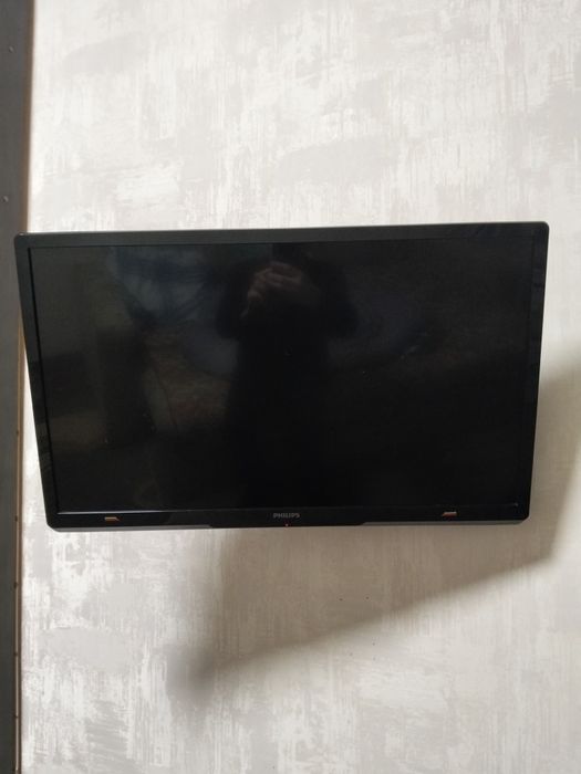 Телевізор Philips 32pfl3517H/12 донор на запчастини 32 діагональ