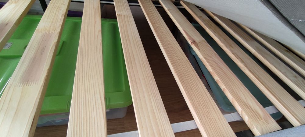 Cama 160x200 + estrado + colchão IKEA