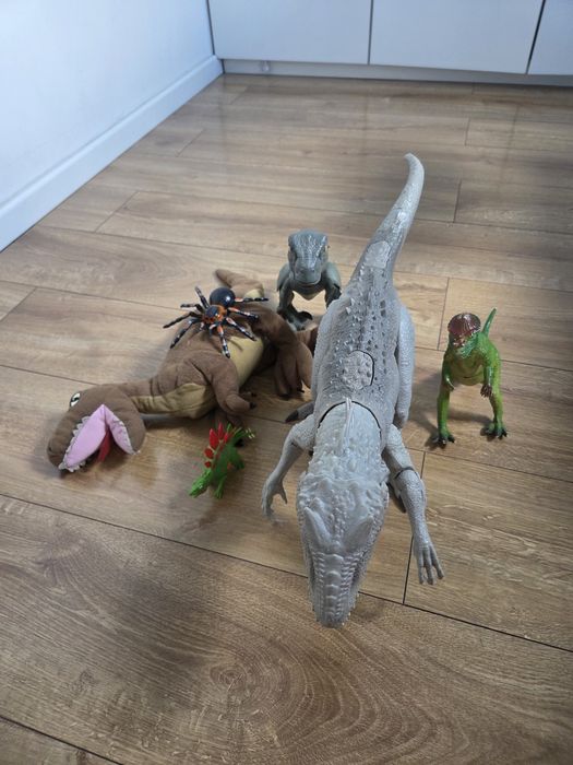 Dinozaury,zabawki