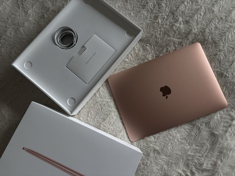 Apple MacBook Air 13 M1 8GB 256GB GOLD