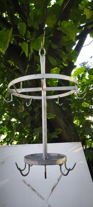 Expositores em aço inoxidável para presuntos e outros