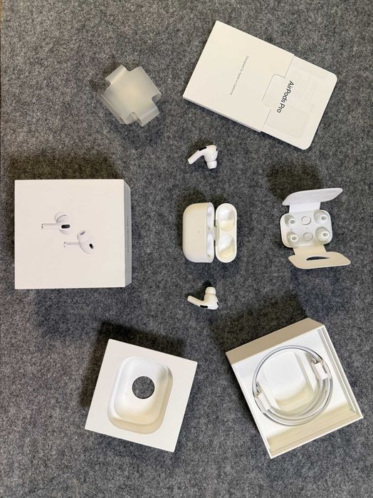 AirPods Pro 2 Lightning, б/у, оригінальні, повний комплект з коробкою