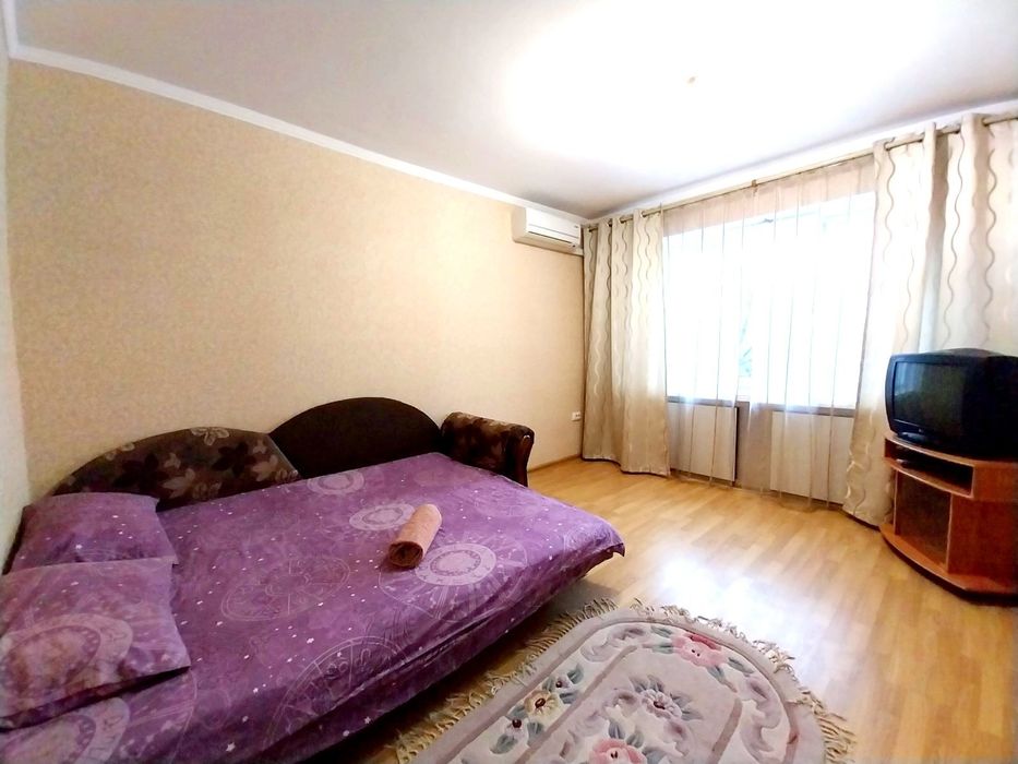 2-кім. Район "Бруклін", Парк, лікарня СБУ. Подобово. Ціна доби.