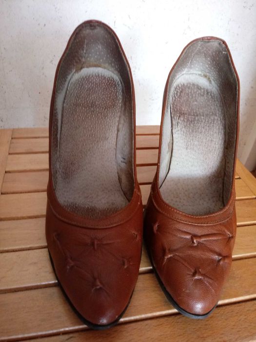 Szpilki czółenka r.22