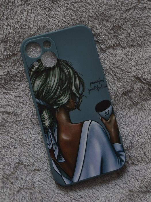 чохол на iPhone 13