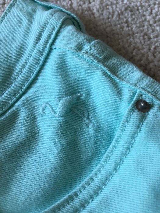 Vendo CALÇÕES azul turquesa