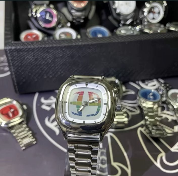 Годинник pintime від Fossil, модель Big Тіс 00s з секундним механізмом