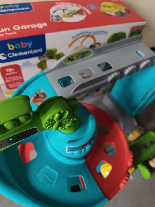 Zabawny garaż Clementoni