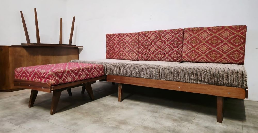 Sofa z Podnóżkiem Tatra Nabytok Lata 60