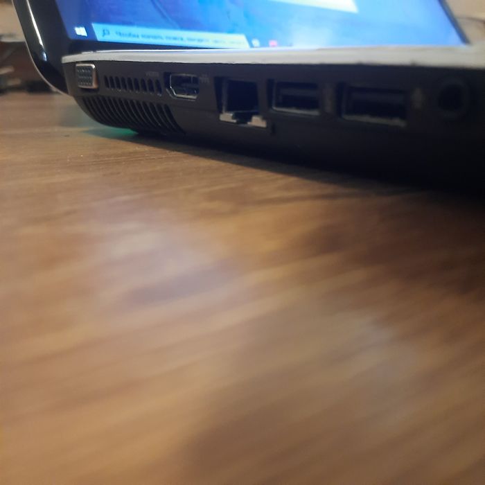 Ноутбук HP/4 ядра/2 відеокарти