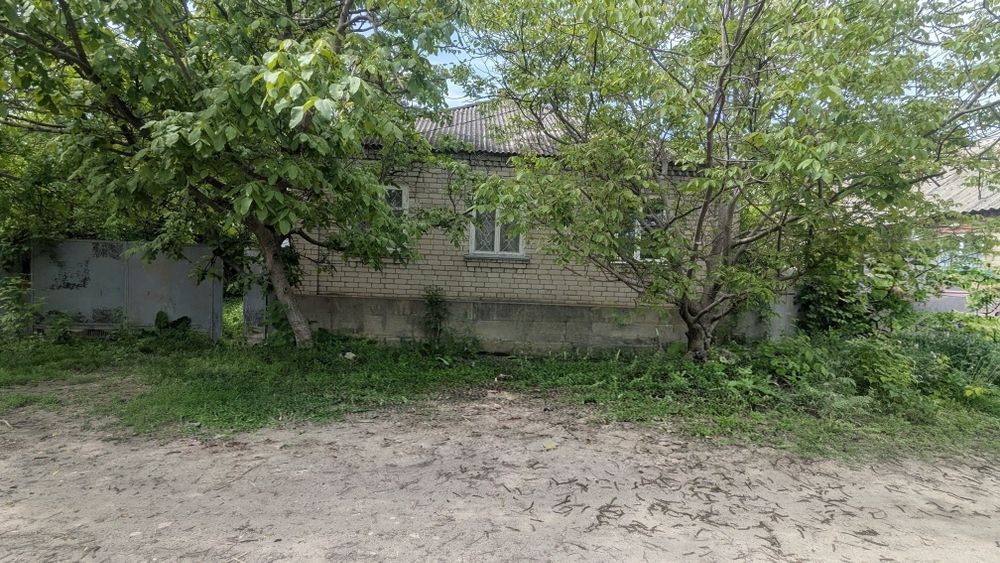 Кирпичный утеплённый дом 5 комнат в центре