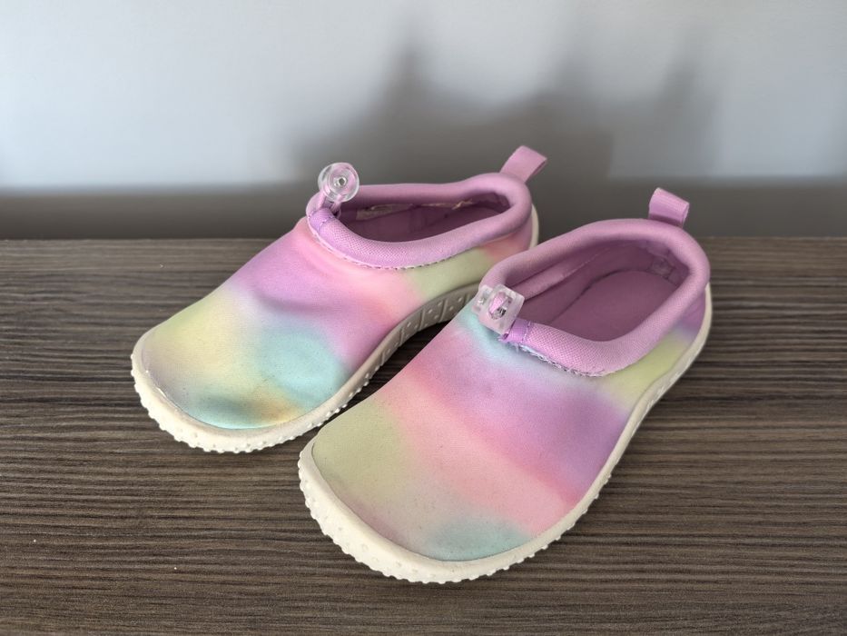 Buty do wody dla dziewczynki