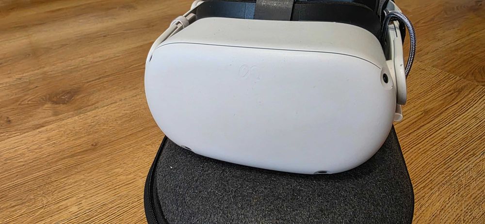 Meta Quest 2 (Oculus) + akcesoria | Etui + bateria | VR gotowy do gry