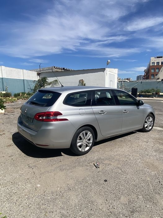 Peugeot 308 SW usado foto 3