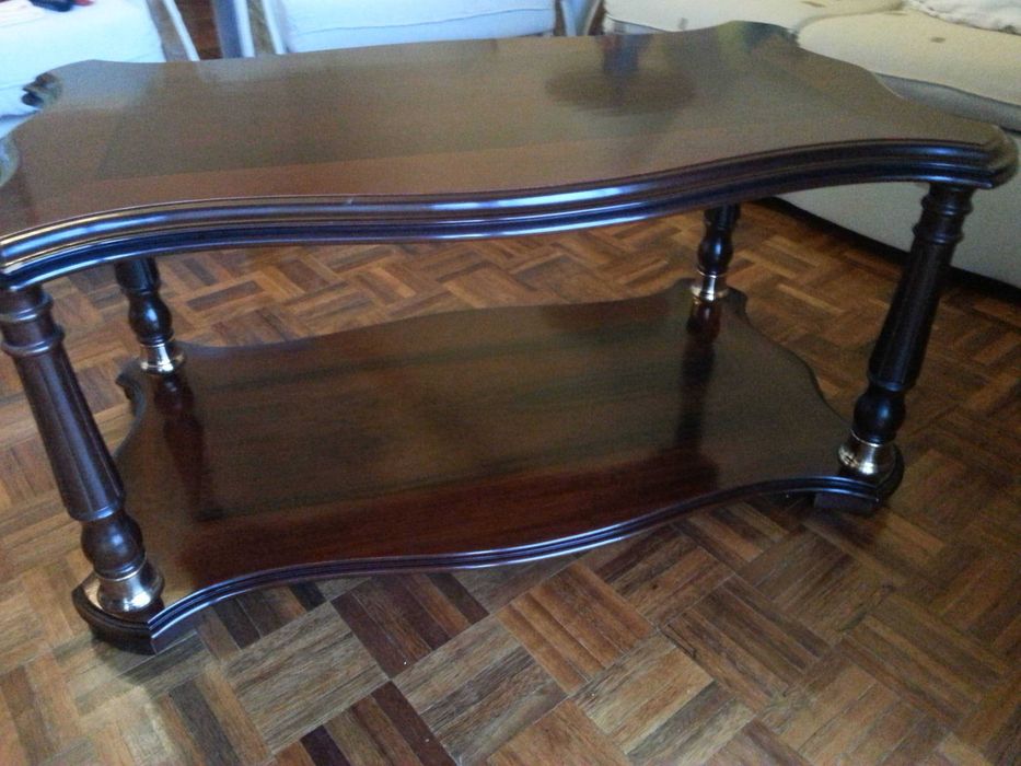 Mesa de centro em madeira