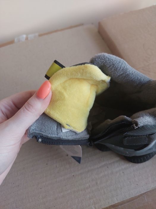 Підліткові демісезонні черевики M.L.V (розмір 33 - устілка 21.5 см)