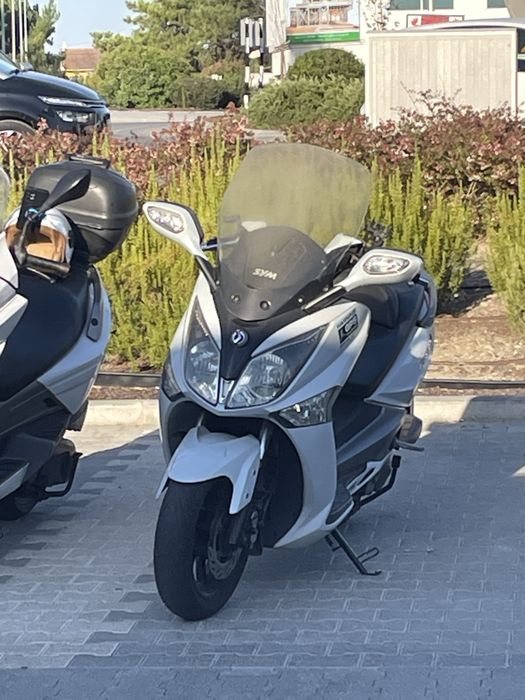 Sym gtsi 125 troco por carro ou carrinha