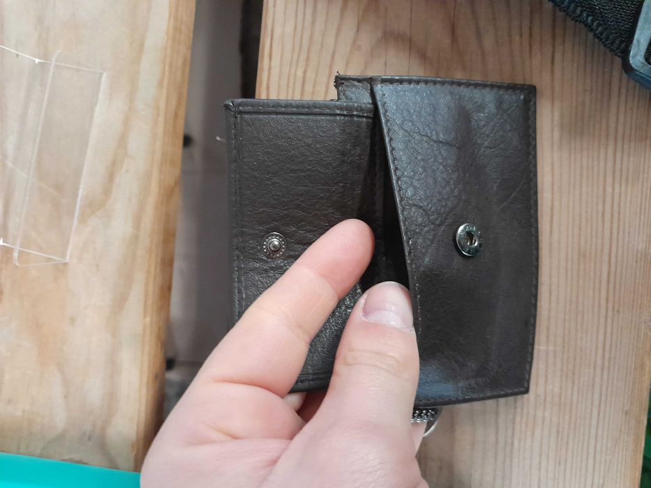 Carteira porta moedas porta chaves em pele