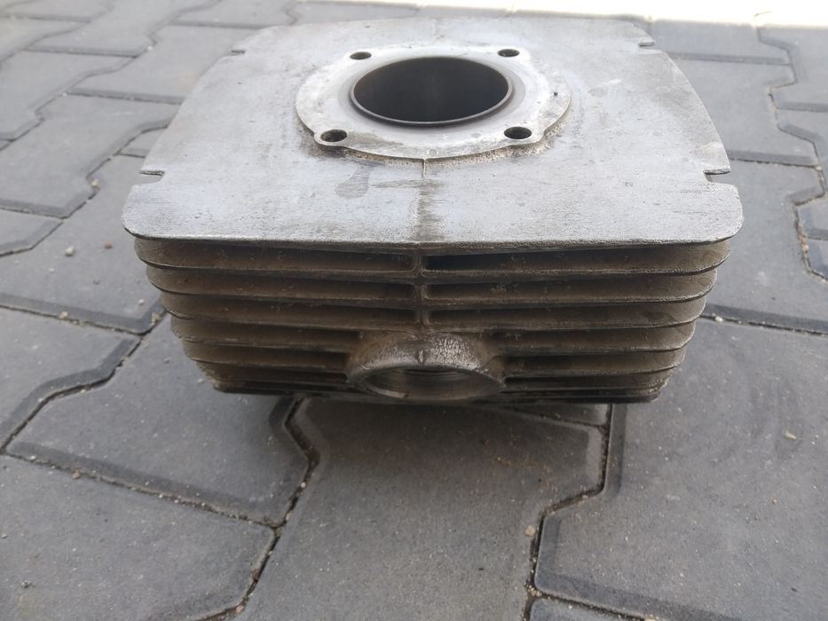 Cylinder tłok pierścienie cześć z silnika mz etz 250 251