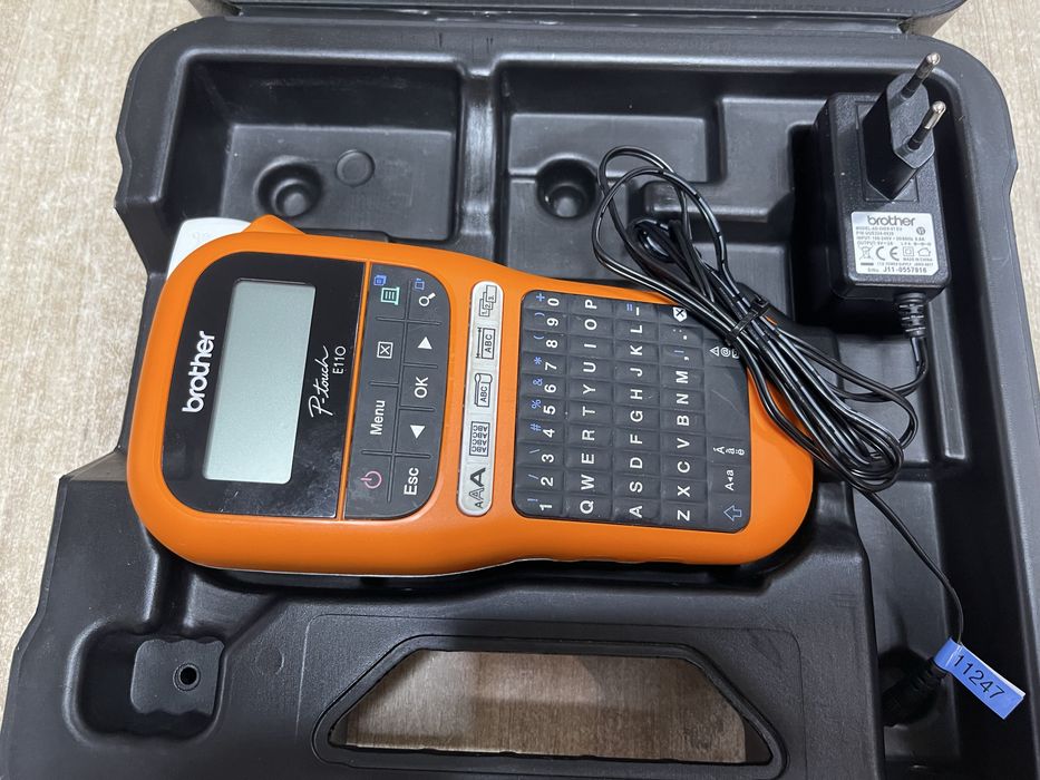 Brother PT-E110 / принтер для стікерів, наклейок