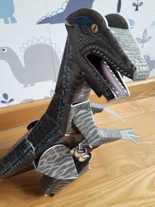 Dinozaury model 3D, książki 2szt. i karty Piotruś Dino