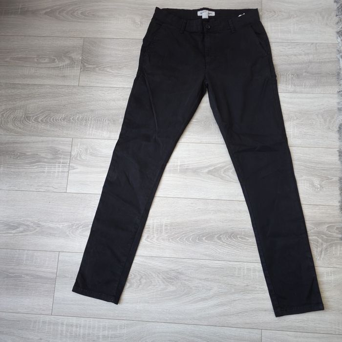 Okazja spodnie czarne materiałowe rozm 28