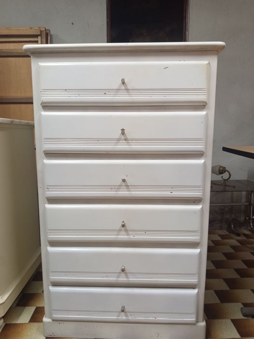 Cómodas vintage em bom estado