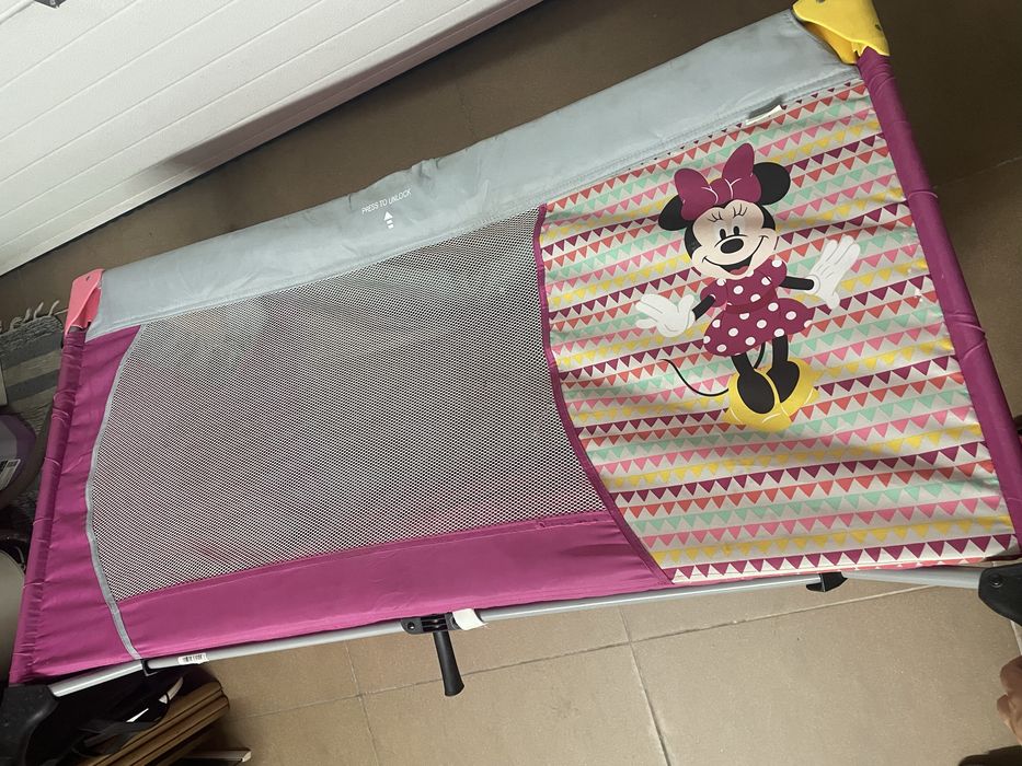 cama de viagem minnie