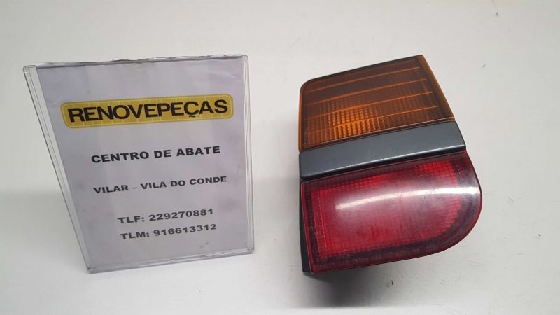 Farolim direito MITSUBISHI Space Wagon (N3_W, N4_W)