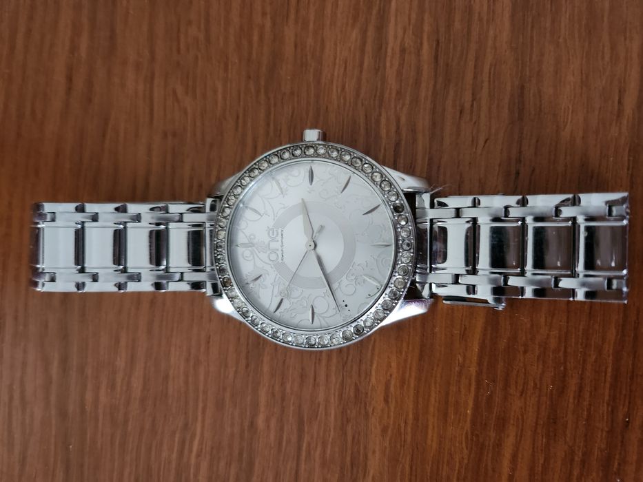 Relógio one metalizado